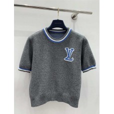Louis Vuitton Clothing size S M L (Size chart below) comment size and color