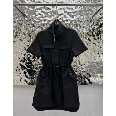 Louis Vuitton Clothing size S M L (Size chart below) comment size and color