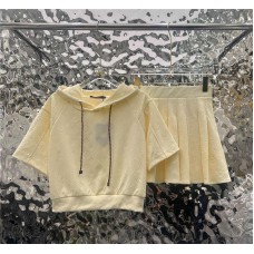 Louis Vuitton Clothing size S M L (Size chart below) comment size and color
