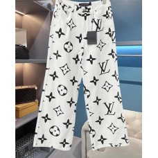 Louis Vuitton Clothing size S M L (Size chart below) comment size and color
