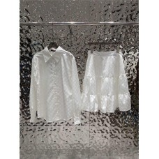 Louis Vuitton Clothing size S M L (Size chart below) comment size and color