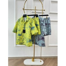 Louis Vuitton Clothing size S M L (Size chart below) comment size and color