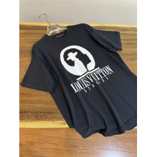Louis Vuitton Clothing size S M L (Size chart below) comment size and color