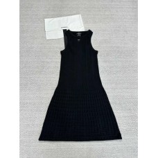 Chanel Clothing size S M L (Size chart below) comment size and color