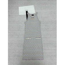Chanel Clothing size S M L (Size chart below) comment size and color