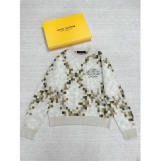 Chanel Clothing size S M L (Size chart below) comment size and color