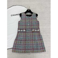 Chanel Clothing size S M L (Size chart below) comment size and color