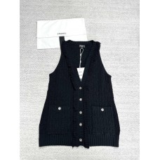 Chanel Clothing size S M L (Size chart below) comment size and color