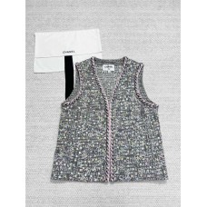 Chanel Clothing size S M L (Size chart below) comment size and color