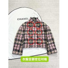 Chanel Clothing size S M L (Size chart below) comment size and color