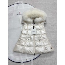 Chanel Clothing size S M L (Size chart below) comment size and color