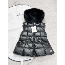 Chanel Clothing size S M L (Size chart below) comment size and color
