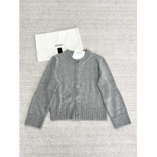 Chanel Clothing size S M L (Size chart below) comment size and color