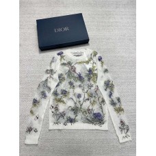 Chanel Clothing size S M L (Size chart below) comment size and color
