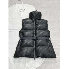 Chanel Clothing size S M L (Size chart below) comment size and color