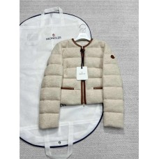 Chanel Clothing size S M L (Size chart below) comment size and color