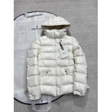 Chanel Clothing size S M L (Size chart below) comment size and color