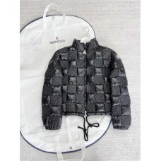 Chanel Clothing size S M L (Size chart below) comment size and color
