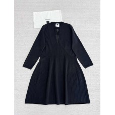 Chanel Clothing size S M L (Size chart below) comment size and color