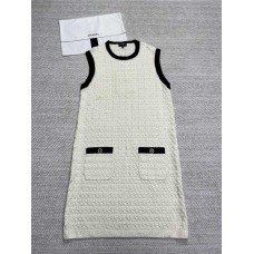 Chanel Clothing size S M L (Size chart below) comment size and color