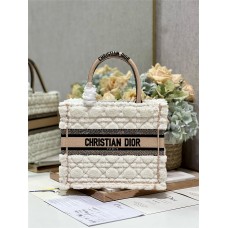 Dior book tote winter oblique  26.5*21*14cm small cream