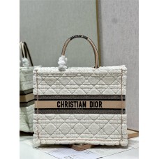 Dior book tote winter oblique  42*36*18cm large cream