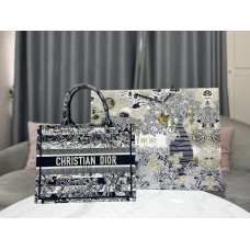 Dior book tote  oblique  36*27*16cm medium tiger zoo
