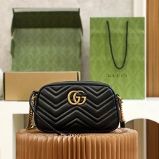 Gucci GG Marmont 24*13*7cm black gold camera bag