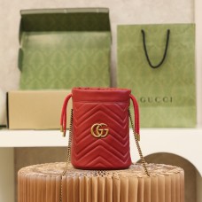 Gucci GG Marmont Mini bucket 19x17cm red gold