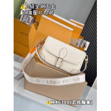 Louis Vuitton M46388 DIANE 24x15x9cm white 