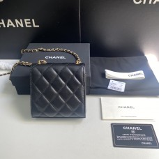 Chanel WOC wallet 11x11x5.5cm