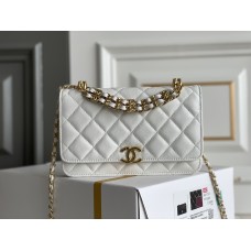 Chanel WOC white 19*12*3.5cm Hass leather caviar