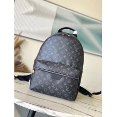 Louis Vuitton M22558  Discovery 29 x 38 x 20 cm