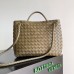 Bottega Veneta Andiamo 32*24*12cm