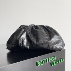 Bottega Veneta  POUCH 38*20*8.5cm black