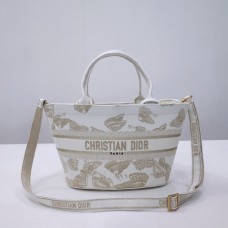 Dior  23ss butterfly 27*20*8cm