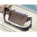 Louis Vuitton M58487  S Lock Sling 21 x 15 x 4 cm