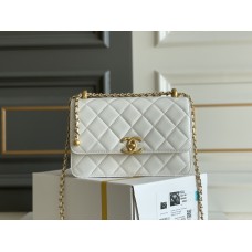 Chanel Classic flap mini 14.5x22x8cm white