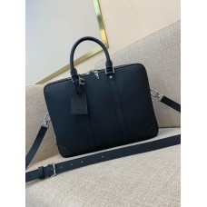 Louis Vuitton VOYAGE M30967 39.5x29x9cm  black
