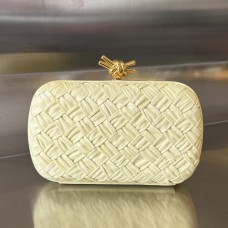 Bottega Veneta 2024  Knot 19x11.5x5cm