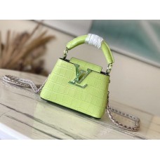 Louis Vuitton  N48865 Capucines Mini 16 * 11 *6.5  cm green