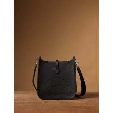 Hermes Evelyne 18cm TaurillonMaurice