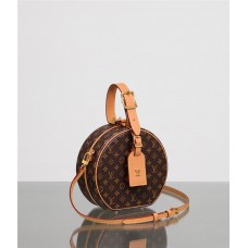 Louis Vuitton Petite Boite Chapeau 17.5 X 16.5 X 7.5 cm