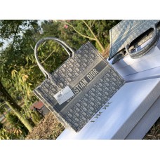 Dior  book tote 36.5 x 28 x 17.5 cm