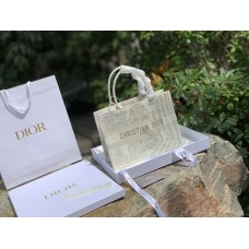 Dior  book tote 36.5 x 28 x 17.5 cm