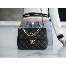 Chanel 24p pearl classic flap 19.5cm  14.5*19.5*7.5cm
