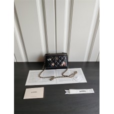 Chanel Vantity case with letter handle 9.5*17*8cm