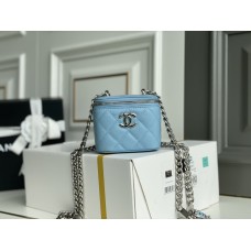 Chanel Vanity case 11x8.5x7cm