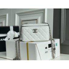 Chanel Vanity case 17x9.5x8cm