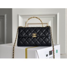 Chanel  handle bag 10x18x4.5cm